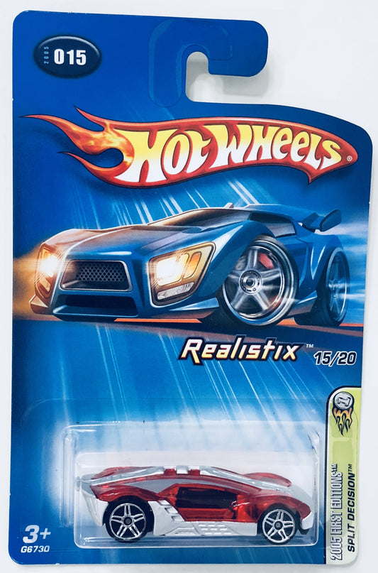 Hot Wheels 2005 - Collector # 015/183 - First Editions / Realistix 15/20 - Split Decision - Silver - PR5 Wheels - USA '05 Card