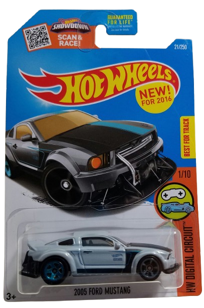 Hot Wheels 2016 - Collector # 021/250 - HW Digital Circuit 1/10 - New Models - 2005 Ford Mustang - Gray Enamel - USA 'Showdown' Card