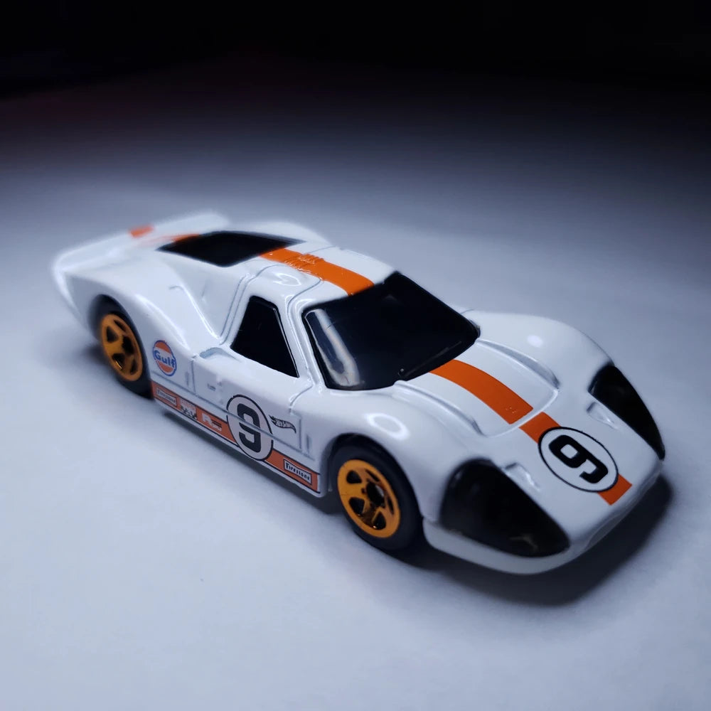 Hot Wheels 2022 - Collector # 058/250 - Retro Racers 4/10 - '67 Ford GT40 MkIV - White / Gulf Racing