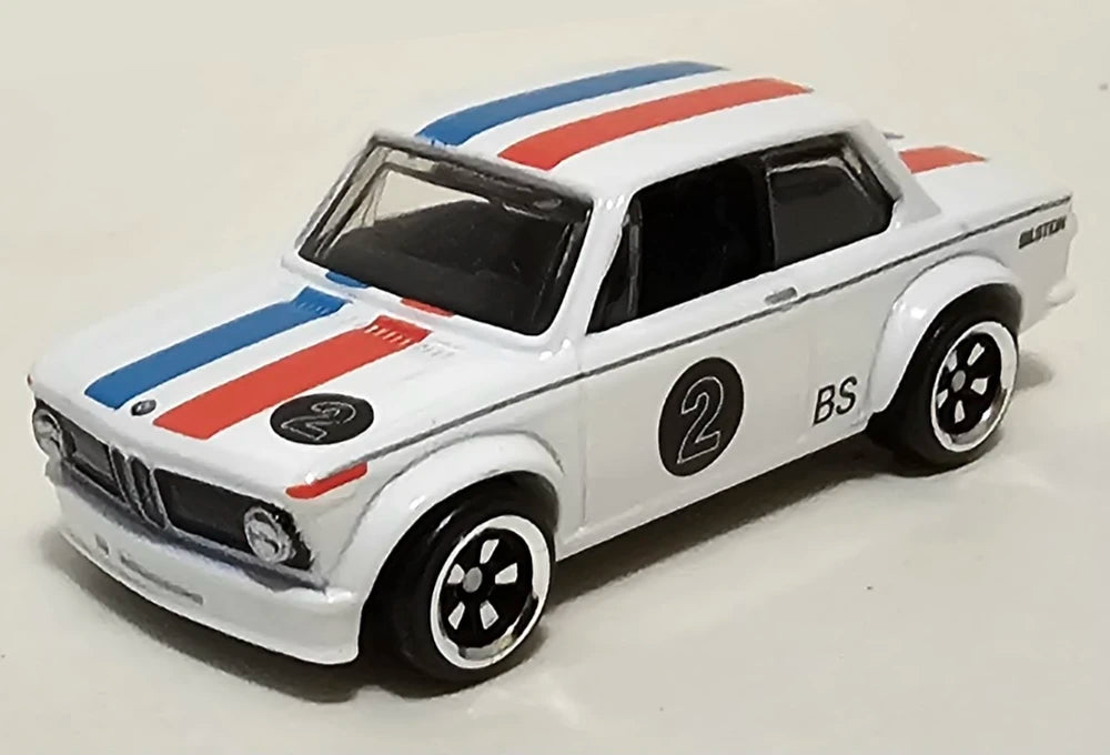 Hot Wheels 2024 - Theme / Vintage Racing Club 3/6 - BMW 2002 - White / #2 - C5 Wheels - Kroger Exclusive