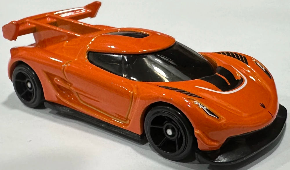 Hot Wheels 2024 - Collector # 184/250 - HW Exotics 2/10 - 2020 Koenigsegg Jesko - Orange - USA Card