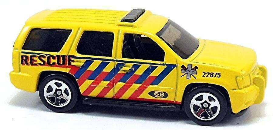 Hot Wheels 2013 - Collector # 013/250 - HW City / HW Rescue - '07 Chevy Tahoe - Yellow / Rescue - USA Card