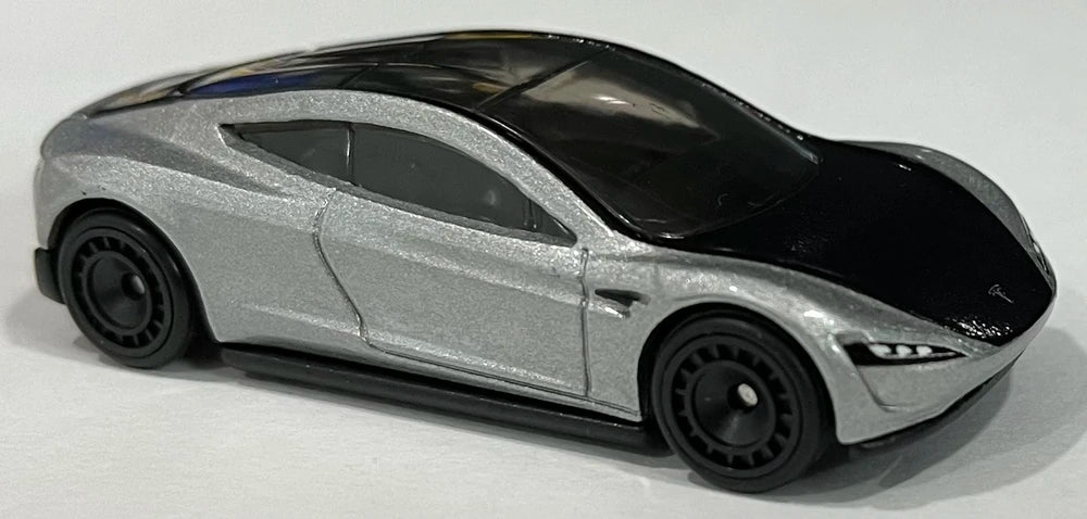 Hot Wheels 2022 - Premium / Car Culture / American Scene 5/5 - Tesla Roadster - Silver - Metal/Metal &amp; Real Riders - New Casting