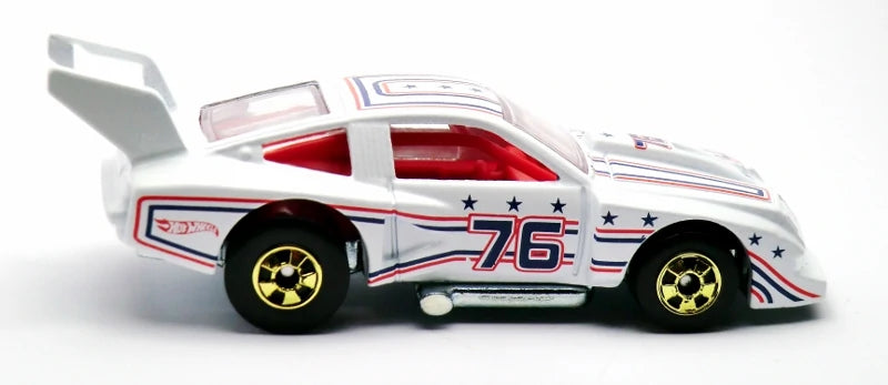 Hot Wheels 2012 - The Hot Ones - '76 Chevy Monza - White - Gold Basic Wheels - Metal/Metal - Lightning Fast Metal Racers