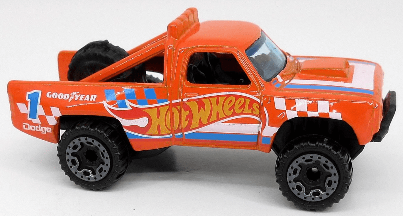 Hot Wheels 2021 - Collector # 168/250 - HW Race Team # 1/10 - 87 Dodge D100 - Orange