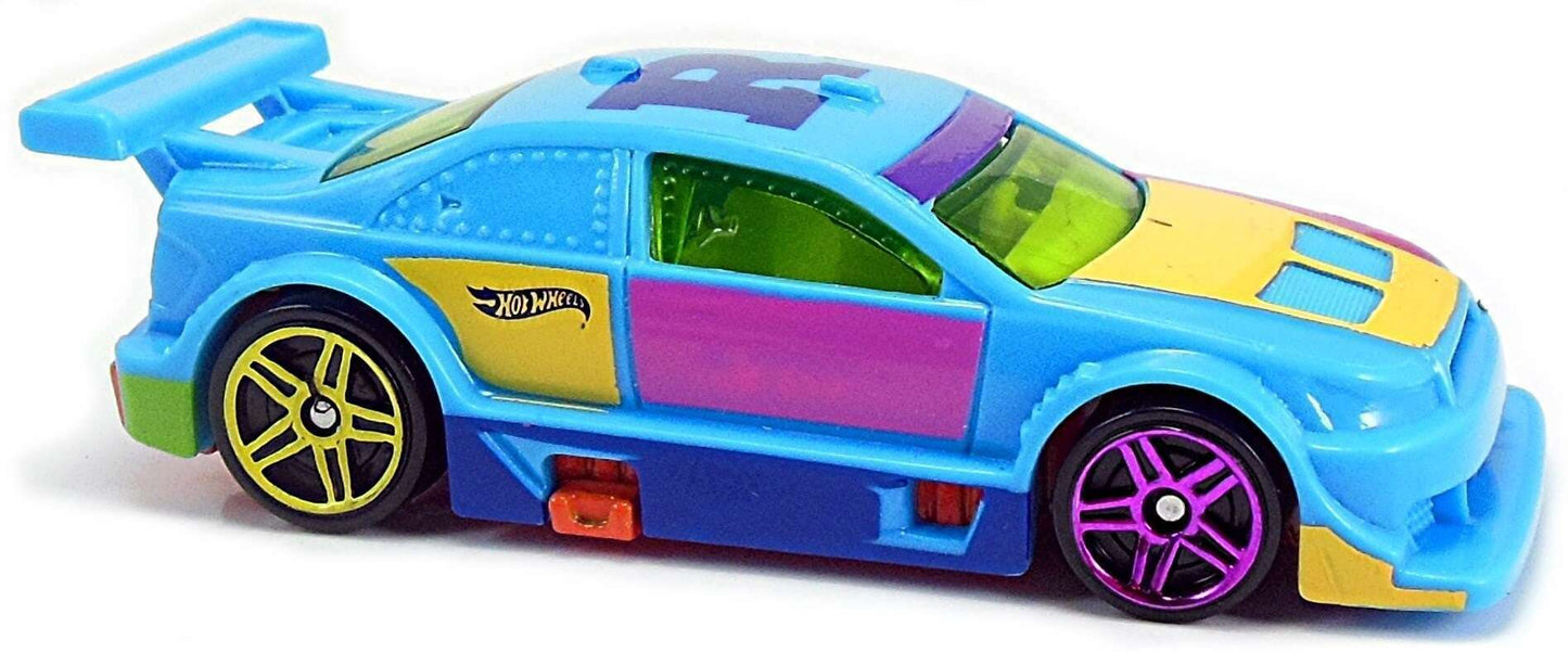 Hot Wheels 2017 - Collector # 113/365 - HW Art Cars 09/10 - Amazoom - Baby Blue - USA Card