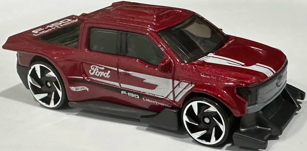 Hot Wheels 2024 - Colletor # 037/250 - HW Green Speed 5/10 - Ford F-150 Lightning Custom - Red - IC