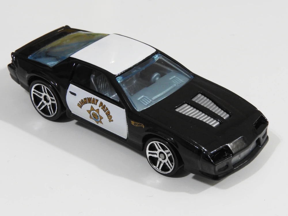 Hot Wheels 2020 - Police Series 1/5 - '85 Chevrolet Camaro - Black / Highway Patrol - Walmart Exclusive