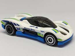 Hot Wheels 2023 - Collector # 089/250 - HW Track Champs 3/5 - New Models - Group C Fantasy - White / #34 - USA