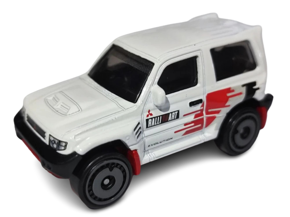 Hot Wheels 2023 - Collector # 175/250 - Mud Studs 03/05 - New Models - Mitsubishi Pajero Evolution - White - USA