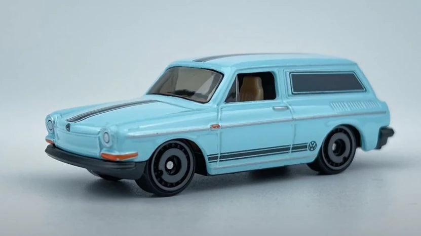 Hot Wheels 2022 - Volkswagen Series 2/8 - Custom '69 Volkswagen Squareback - Baby Blue - Walmart Exclusive