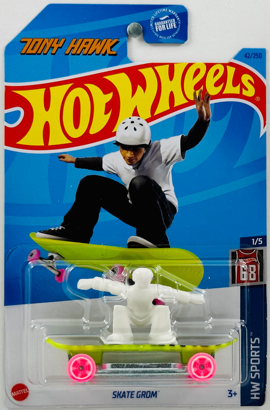 Hot Wheels 2023 - Collector # 042/250 - HW Sports 01/05 - Tony Hawk - Skate Grom - Green - Zebra Stripes / Pink Wheels - USA