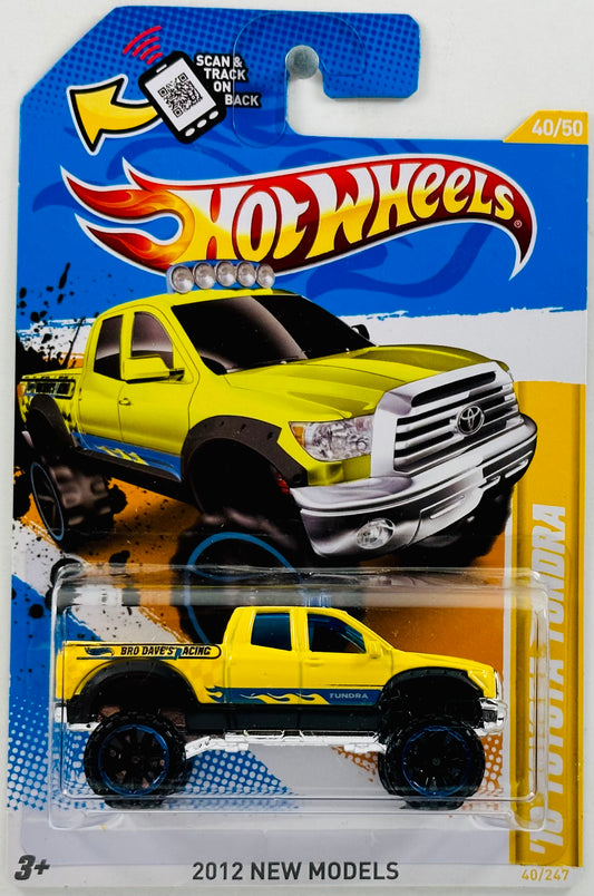 Hot Wheels 2012 - Collector # 040/247 - New Models 40/50 - '10 Toyota Tundra - Yellow - USA