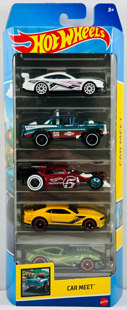 Hot Wheels 2023 - Gift Pack / 5-Pack - Car Meet - '13 Copo Camaro, Aristo Rat, Custom '18 Ford Mustang GT, Big-Air Bel-Air & Muscle and Blown