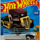 Hot Wheels 2023 - Collector # 011/250 - HW Haulers 02/05 - Fast-Bed Hauler - Metalflake Dark Maroon - USA