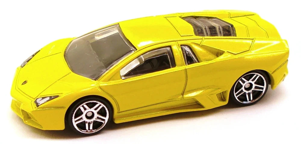 Hot Wheels 2011 - Collector 119/244 - Nightburnerz 8/10 - Lamborghini Reventon - Yellow - USA 'Green Lantern' Card