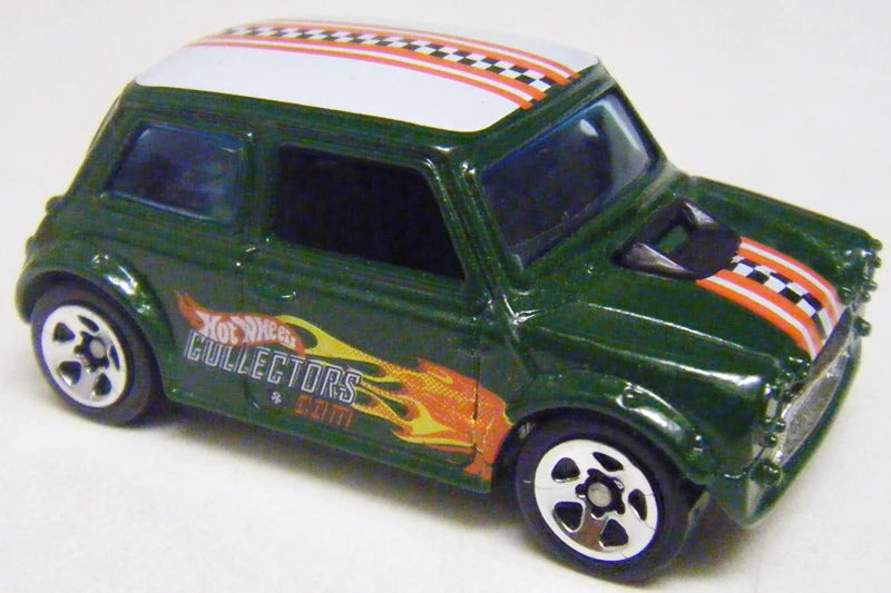 Hot Wheels 2002 - Collector # 200/240 - Mini Cooper - Green / HWC.COM Graphics on Sides - 5 Spokes Wheels - USA 35th Anniversary Card