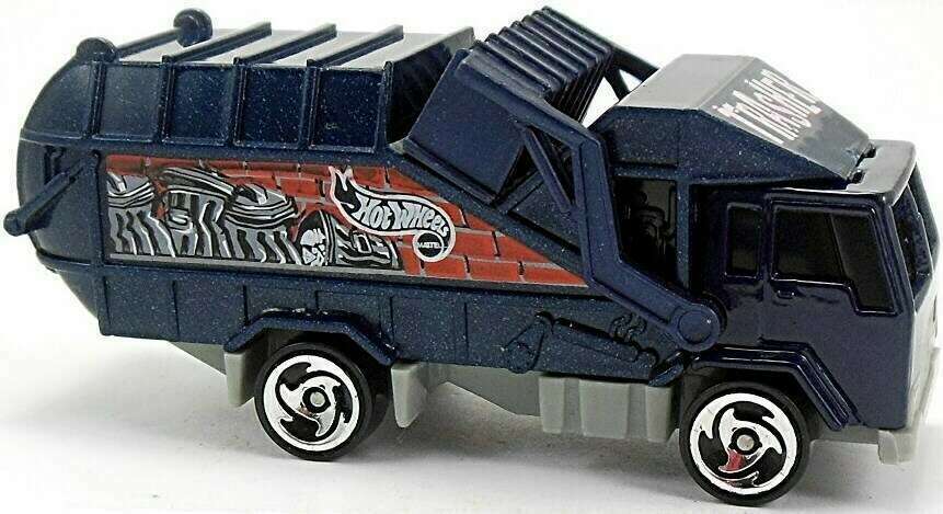 Hot Wheels 2000 - Collector # 143/250 - Virtual Collection - Recycling Truck - Dark Blue / 'TRASHER' - USA 'Angled' Card