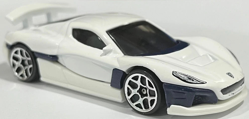 Hot Wheels 2023 - Collector # 070/250 - HW Green Speed 04/10 - Rimac Nevera - Galactic White - IC