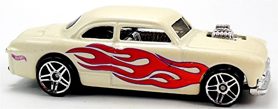 Hot Wheels 2001 - Collector # 117/240 - Shoe Box - White / Flames - PR5 Wheels - USA Card - MPN 50647&nbsp;