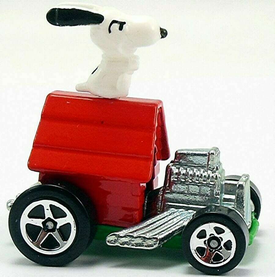 Hot Wheels 2014 - Collector # 088/250 - HW City: Tooned II - New Models - Snoopy - Red - USA