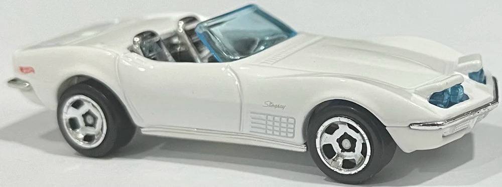 Hot Wheels 2024 - Collector # 047/250 - Factory Fresh 5/10 - '72 Stingray Convertible - White - IC