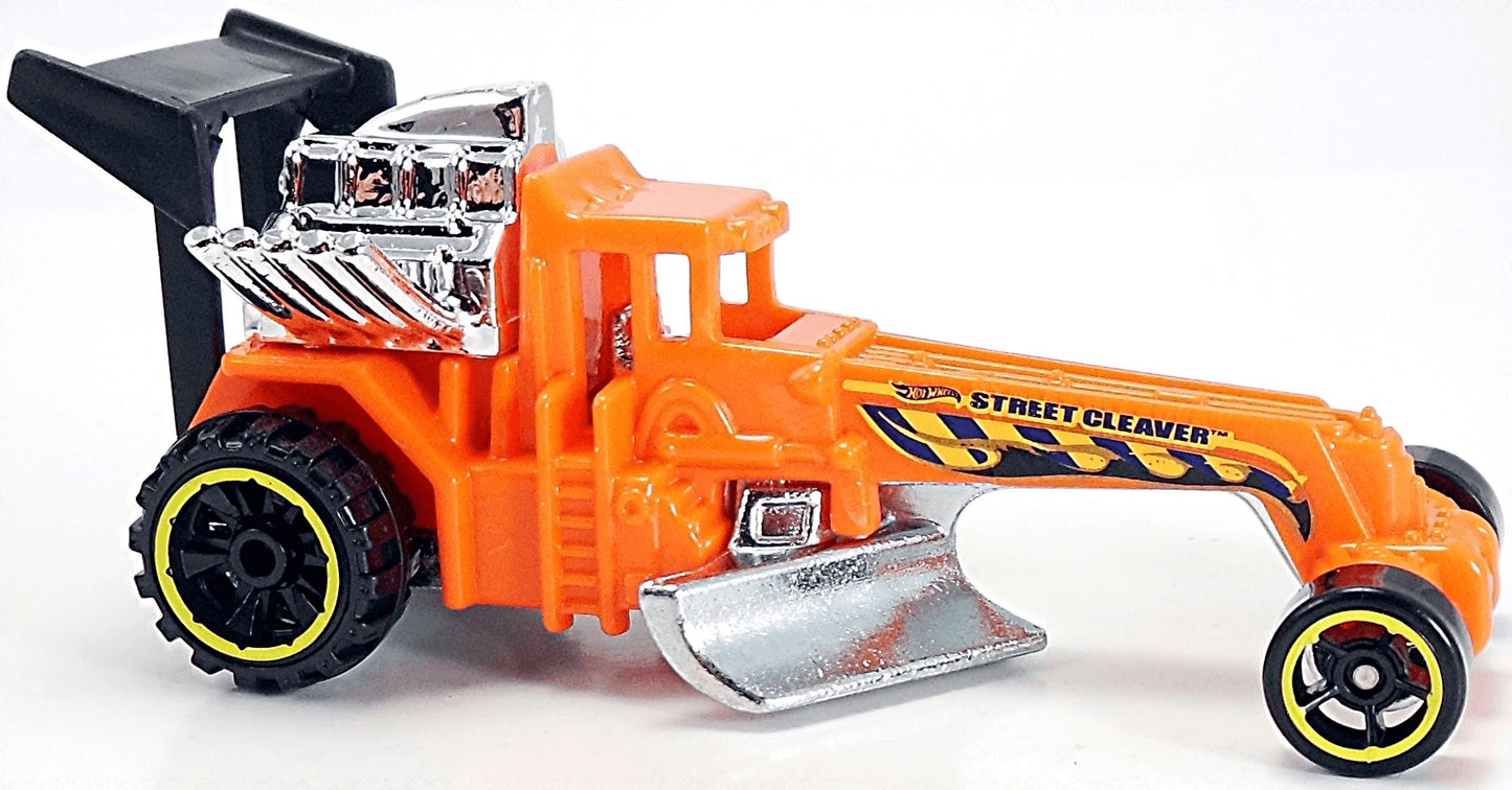 Hot Wheels 2015 - Collector # 010/250 - HW City / HW City Works - Street Cleaver - Orange - USA 'Scan & Race' Card