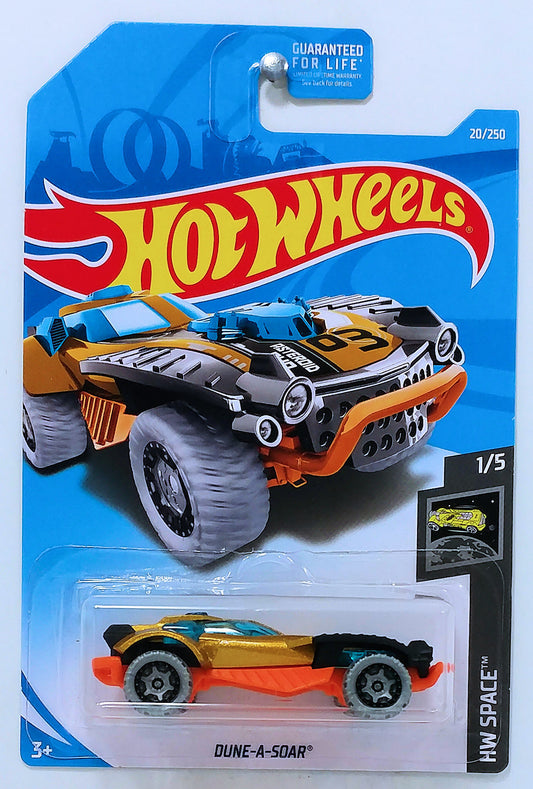 Hot Wheels 2019 - Collector # 020/250 - HW Space 1/5 - Dune-A-Soar - Metallic Gold