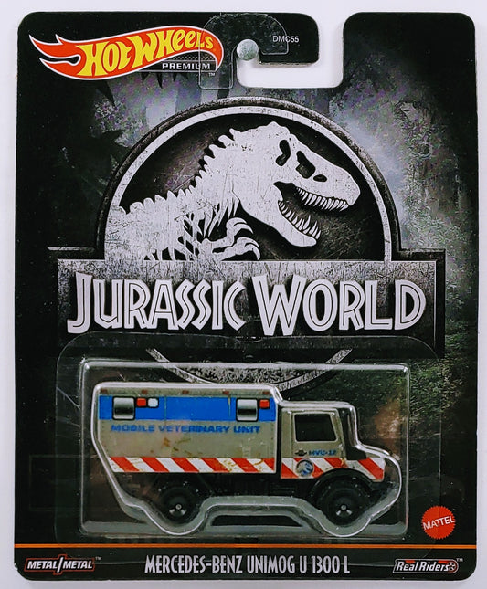 Hot Wheels 2022 - Premium / Retro Entertainment / Jurassic World - Mercedes-Benz Unimog U 1300 L - Gray - Metal/Metal & Real Riders