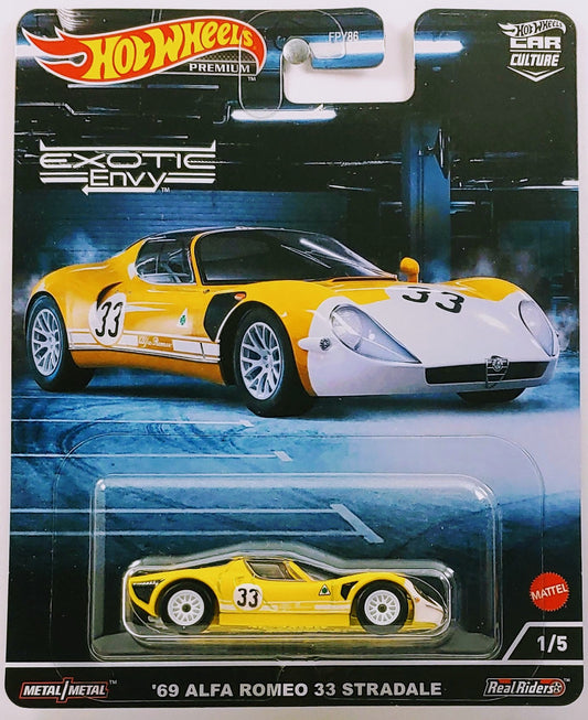 Hot Wheels 2022 -Premium / Car Culture / Exotic Envy 1/5 - '69 Alfa Romeo 33 Stradale - Yellow / #33 - Metal/Metal & Real Riders